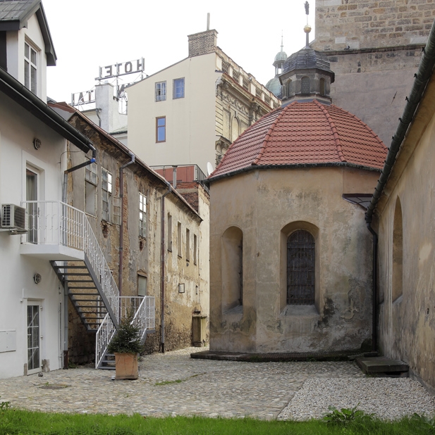 Františkánská 9 – Plzeňské dvorky                                                                   