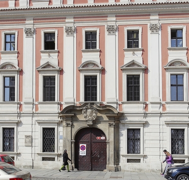 Plzeňské biskupství je domem u pěti hvězd a dvou zlatých břeven                                     